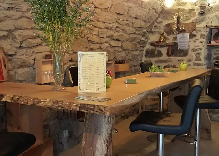 La Tour Des Chapelains Bed & Breakfast